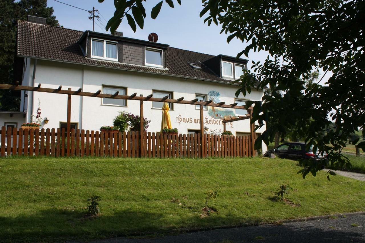 Haus Am Zeiberberg Hotel Sinzig Buitenkant foto